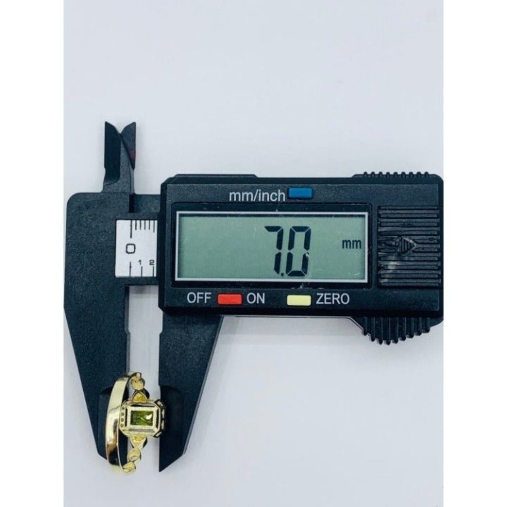 10k Solid Gold Ring Green Birthstone Peridot Augu… - image 4